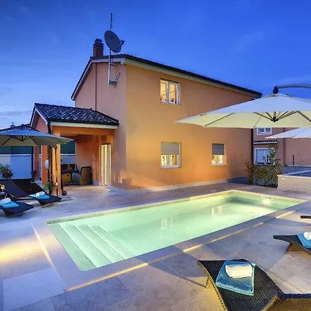 House Vedrana, Jadreski Holiday home *