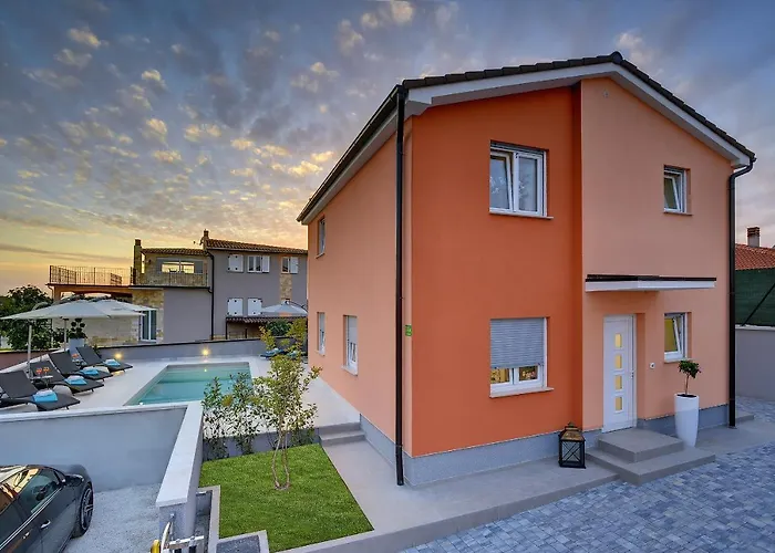 House Vedrana, Jadreski פולה