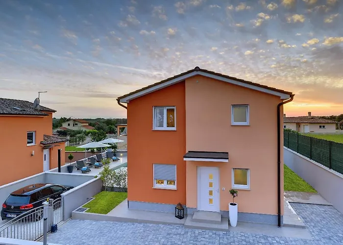 House Vedrana, Jadreski